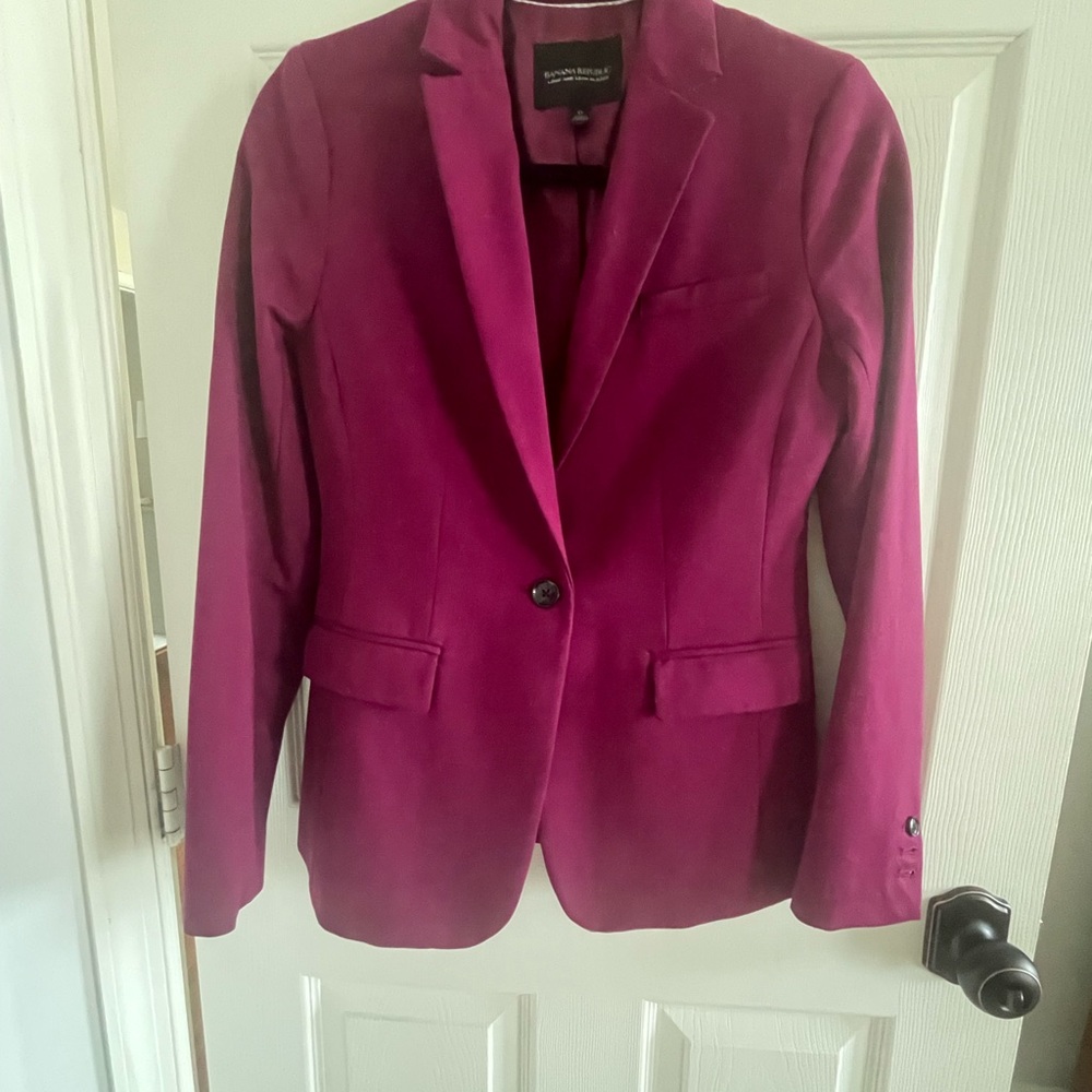 Banana Republic Magenta color Blazer Structured Suit Jacket and matching Pants